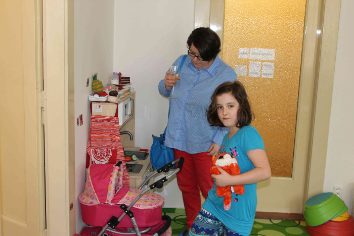 Svtov den porozumn autismu dne 2. 4.  2015 - Valinka s maminkou